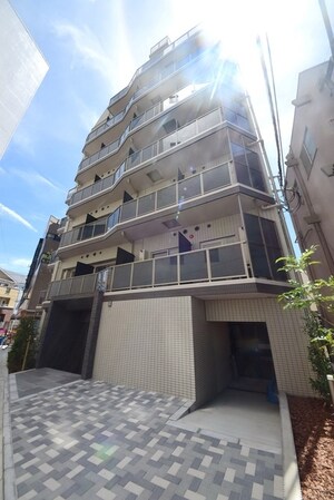 レガリス北千住の物件外観写真